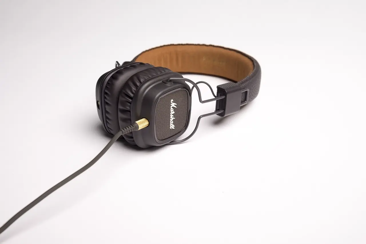 the Best Noise Cancelling Headphones